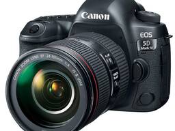 Canon EOS 5D Mark IV с обектив EF 24-105mm f/4L IS II USM