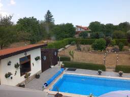 Casă în satul Bezvoditsa, Varna, Bulgaria, lângă granița cu România