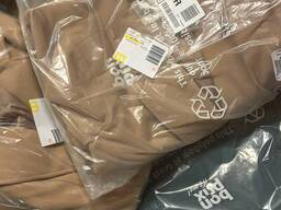 Дрехи складови на едро, смесени артикули на едро от Германия, дамски