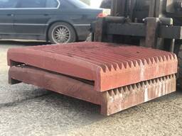 Плита дробящая McCloskey J40 504-015-081А / 504-015-086А