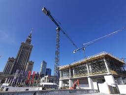 Представитель строительной компании