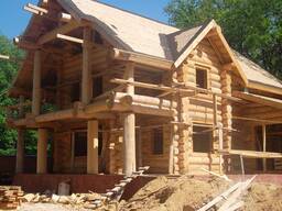 Сруб дома, бани из рубленного бревна